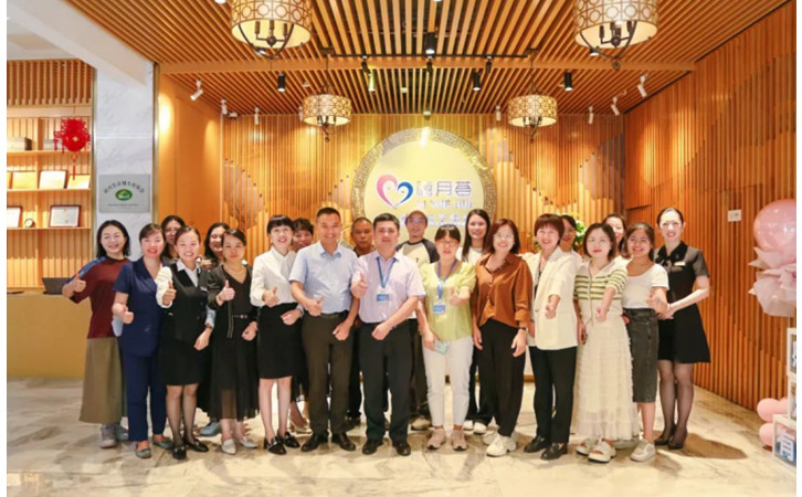 深圳禧月薈月子中心榮獲“五星級月子保健機(jī)構(gòu)認(rèn)證”稱號8 深圳禧月薈月子中心榮獲“五星級月子保健機(jī)構(gòu)認(rèn)證”稱號8