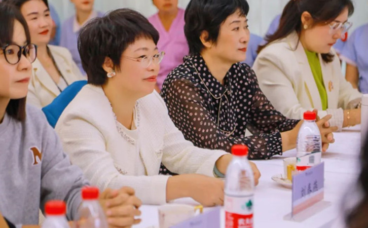 月子中心第五屆“天使杯”護(hù)理技能大賽圓滿(mǎn)舉辦成功2 月子中心第五屆“天使杯”護(hù)理技能大賽圓滿(mǎn)舉辦成功2