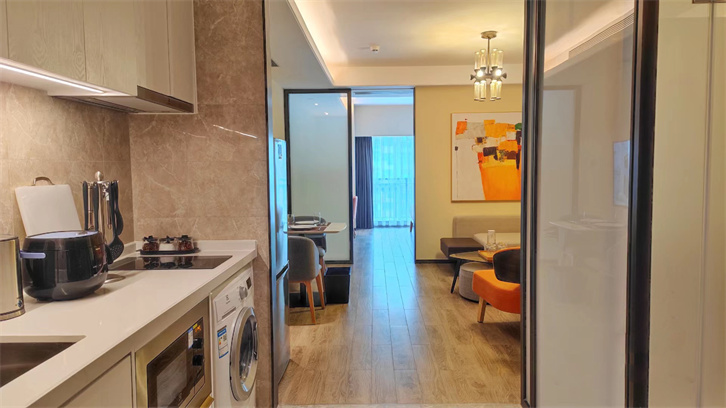 在家，請(qǐng)?jiān)律?，月子?huì)所坐月子，各有什么優(yōu)弊？