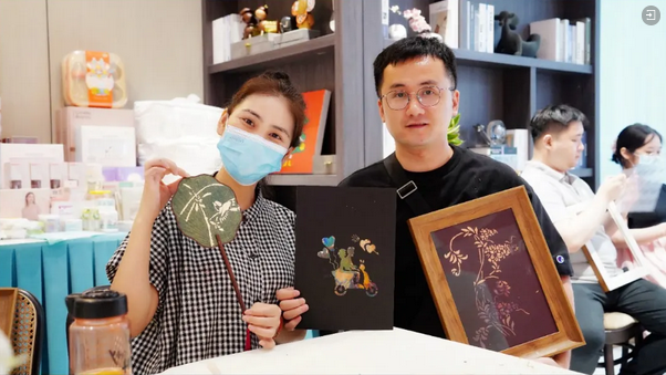 深圳月子中心孕期活動(dòng)|體驗(yàn)非遺燒箔畫1 深圳月子中心孕期活動(dòng)|體驗(yàn)非遺燒箔畫1