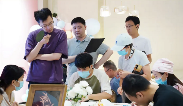 深圳月子中心孕期活動(dòng)|體驗(yàn)非遺燒箔畫3 深圳月子中心孕期活動(dòng)|體驗(yàn)非遺燒箔畫3